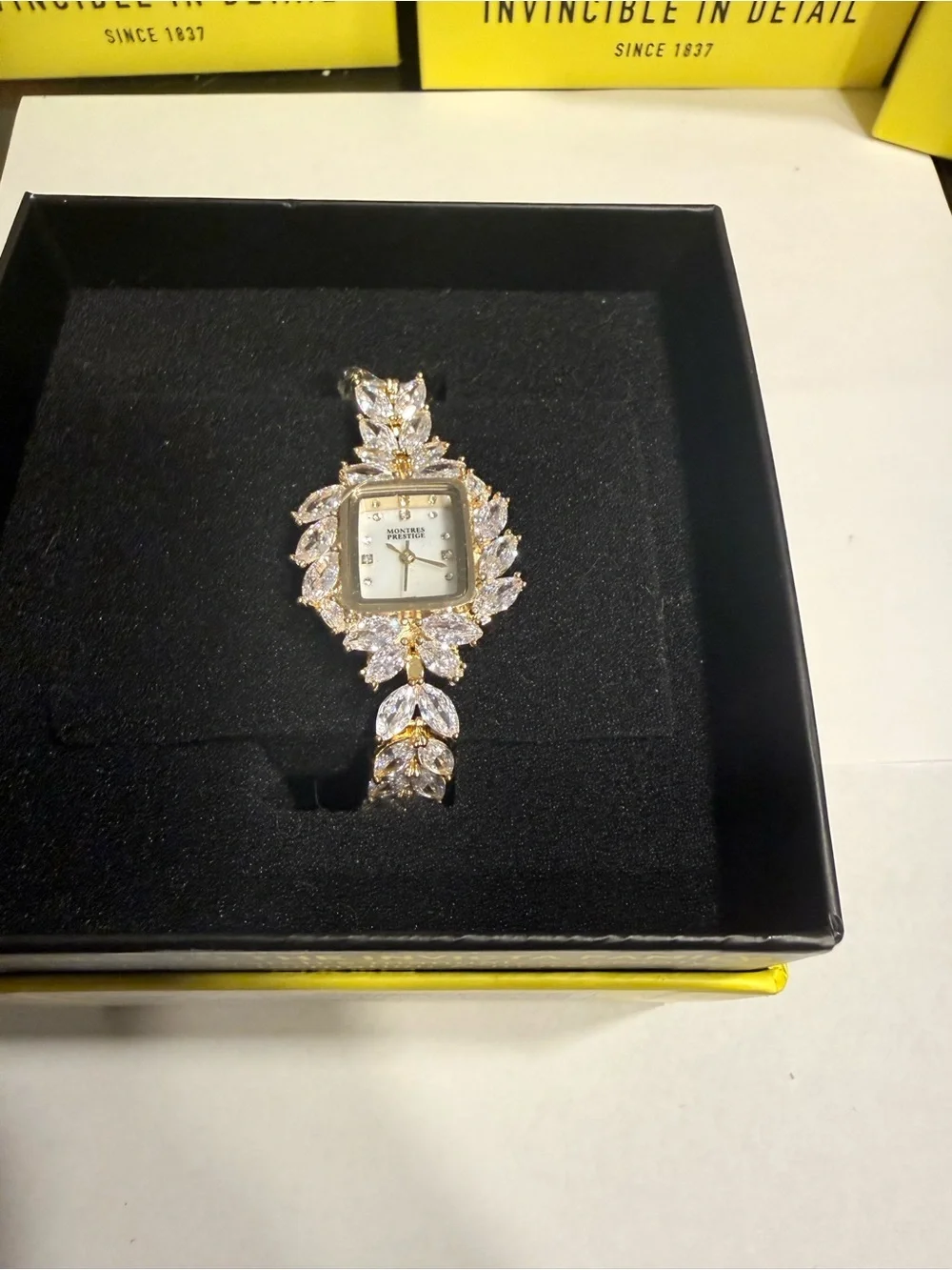 Montres Prestige X Invicta Women's Watch - 30mm, Gold-Real Austrian Pave Crystal